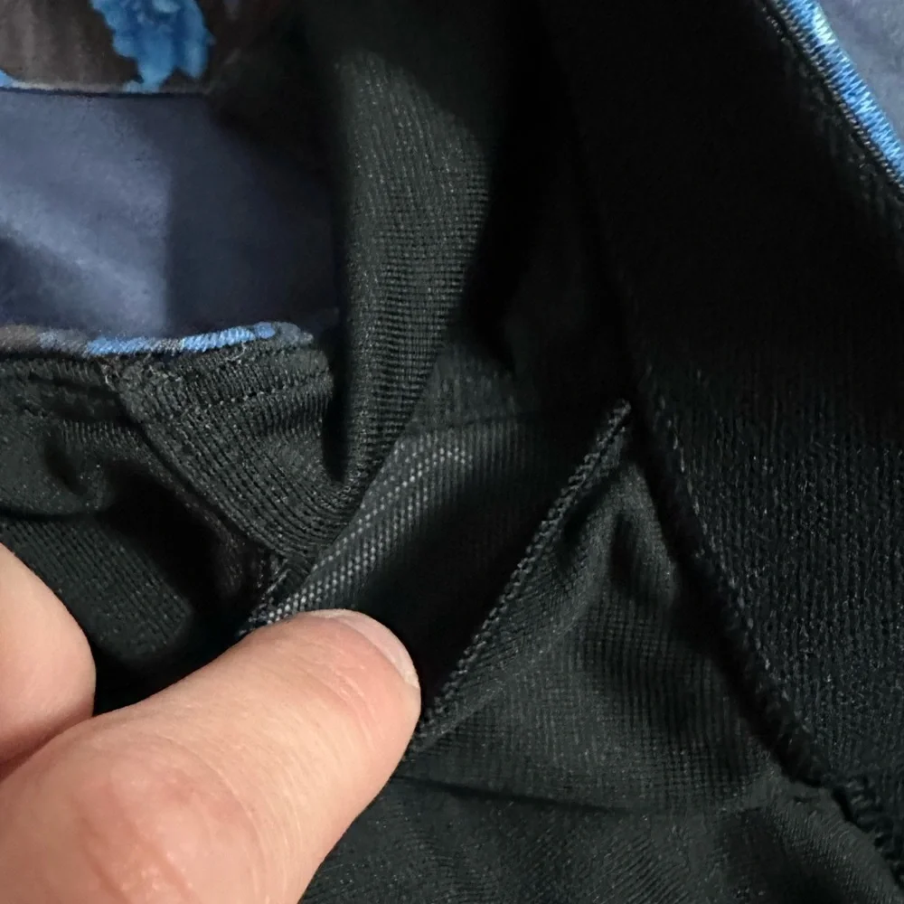 Lululemon Athletica Floral Sports Bra | Size 6 - Picture 5 of 8